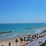 Close To The With Wifi & Ac By Host Hero Lido di Fermo