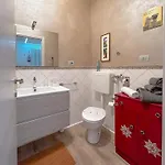 Close To The With Wifi & Ac By Host Hero *