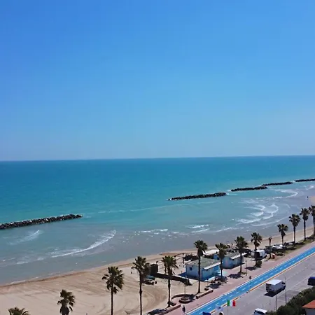 Moderno Monolocale Sul Mare Con Wifi & A/c Lido di Fermo