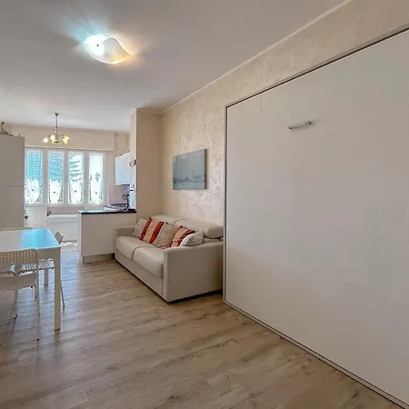 Moderno Monolocale Sul Mare Con Wifi & A/c Lido di Fermo